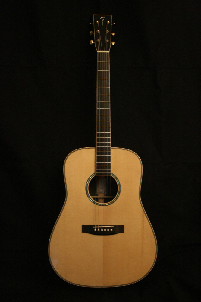 Antonio Gargiulo, Luthier African Blackwood Guitar with Sapwood (www.gargiuloguitars.it)